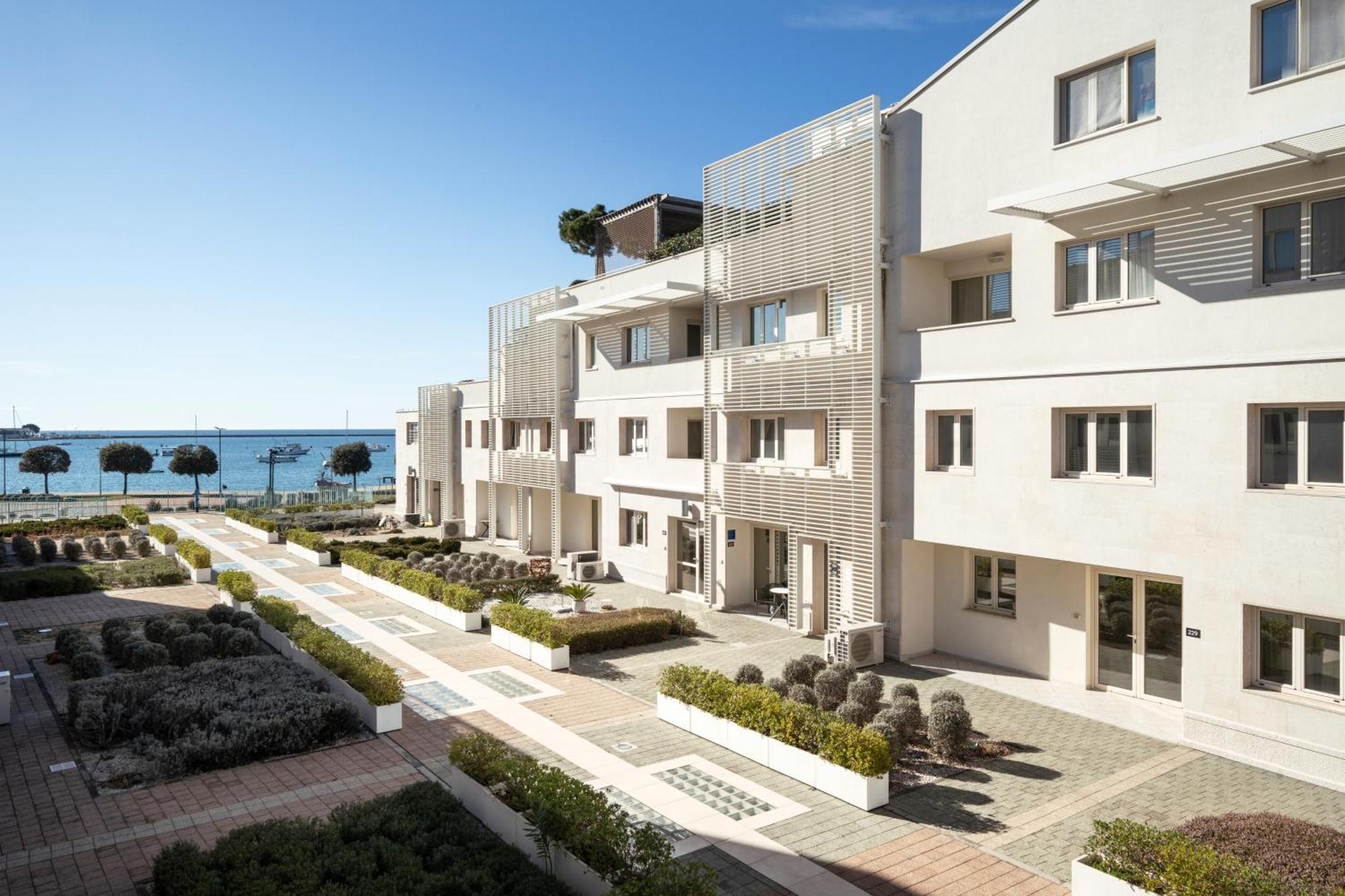 Humagum Sea View Apartment - Garden Palace Умаг Экстерьер фото